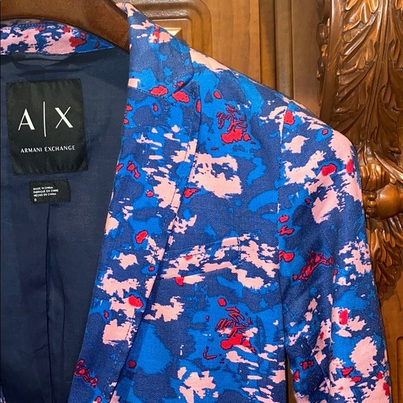 Armani Exchange suit (blazer with shorts) - Picture 4 of 8